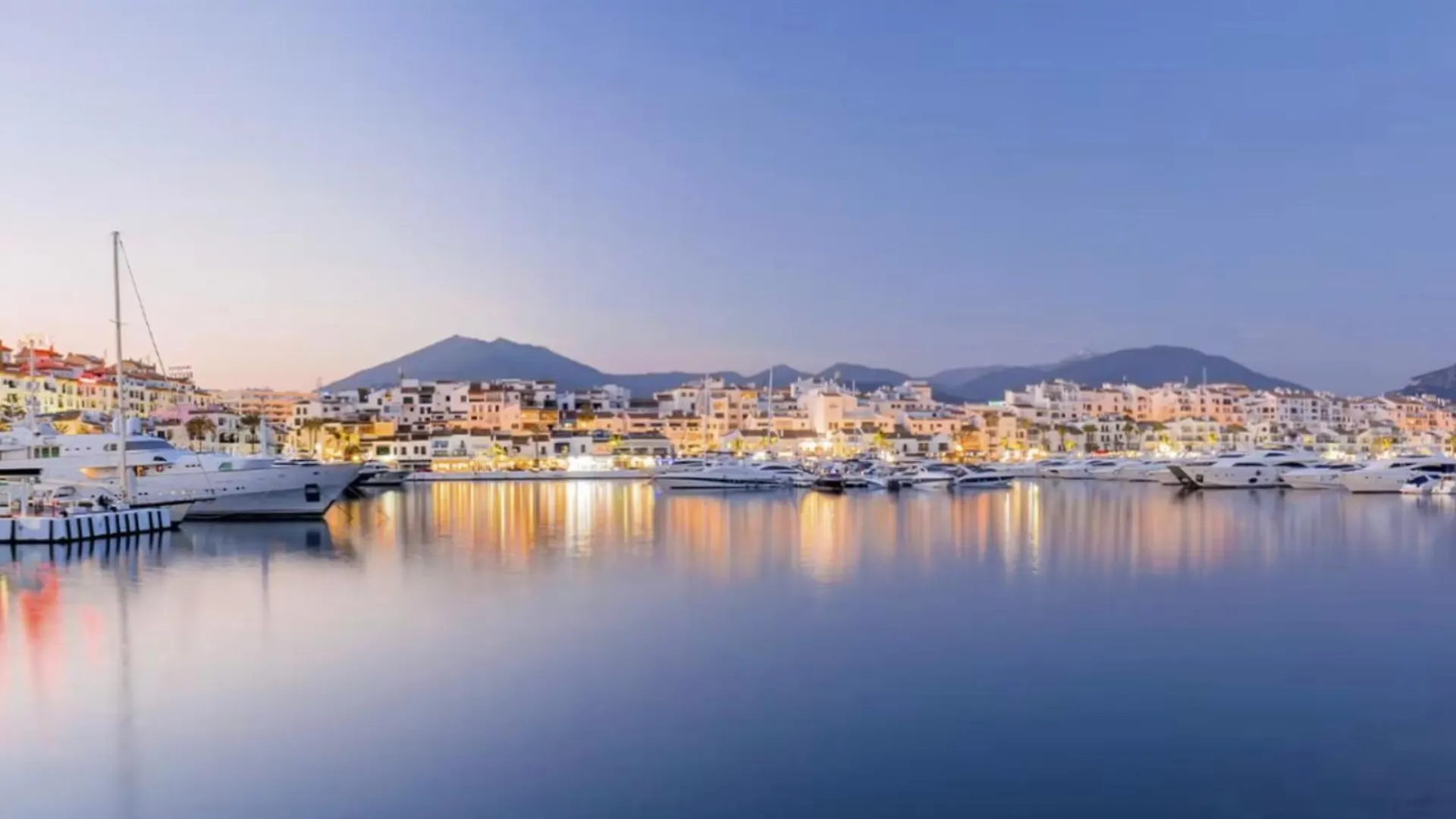 Marbella Beachfront- Apartamento Junto A La Playa Y Con Impresionantes Vistas Al Mar Hiszpania