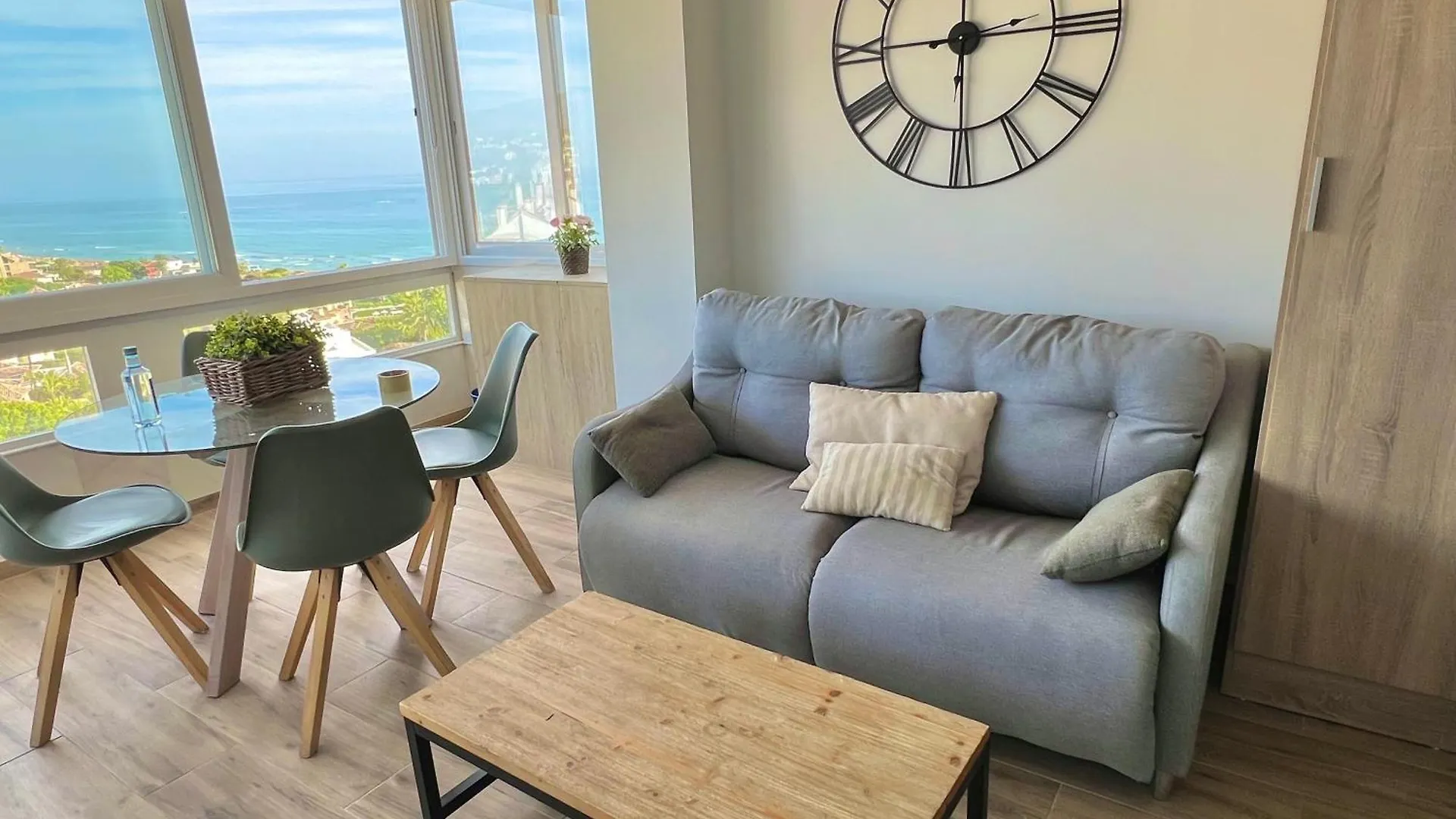 Marbella Beachfront- Apartamento Junto A La Playa Y Con Impresionantes Vistas Al Mar Spain
