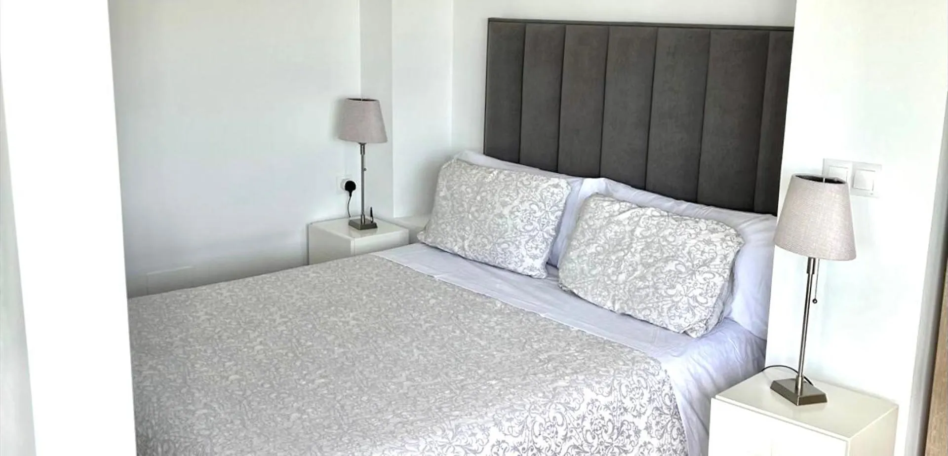 Marbella Beachfront- Apartamento Junto A La Playa Y Con Impresionantes Vistas Al Mar Apartment